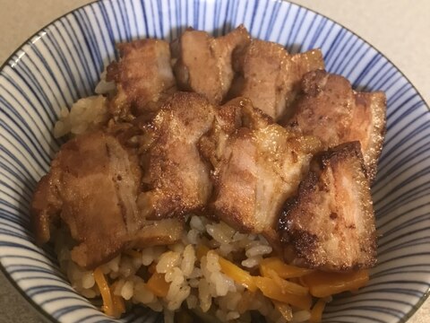 チャーシュー丼醤油味